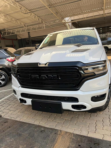 RAM Ram 1500 5.7 Limited Night Edition Cab. Dupla 4X4 Aut. 4P