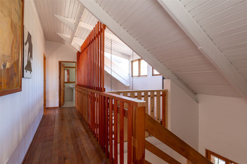 Gran Terreno Con Casa En Lo Barnechea
