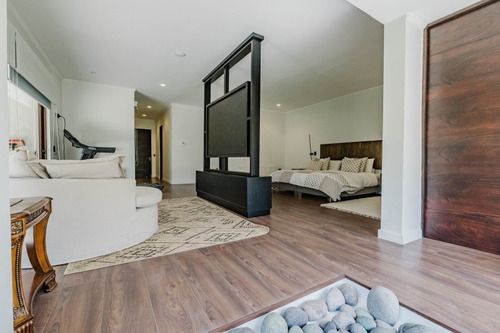 Casa Con Doble Altura Impecable, En Condominio Las Garzas