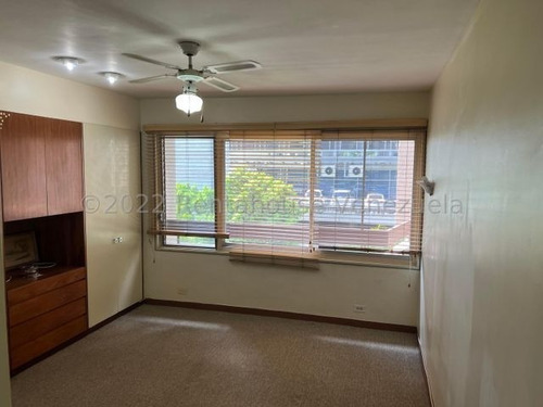 Imagen 12 de 15 de Apartamento En Venta La Castellana 22-24438 Eva Castillo 0414.306.72.20