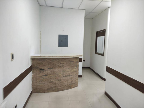 Imagen 5 de 11 de Oficina En Alquiler Torre Bod Valencia Fatima Pestana 0424-1621777 Cod 138949