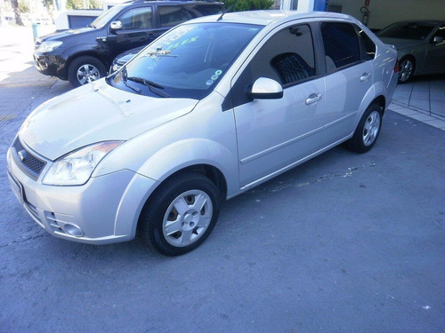 Ford Fiesta Sedan 1.6 Flex - 2008