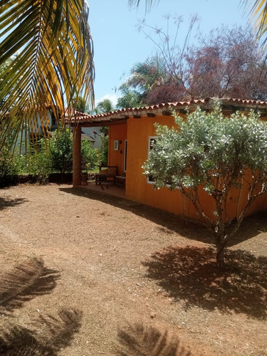En Venta Casa Posada En Chichiriviche D30-20