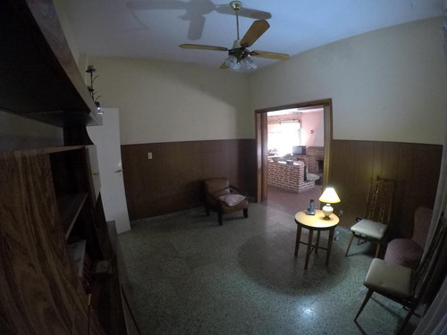 Imagen 25 de 30 de Venta Casa En Esquina Const. Sobre 2 Lotes Amplio Fondo Libre - Llavallol