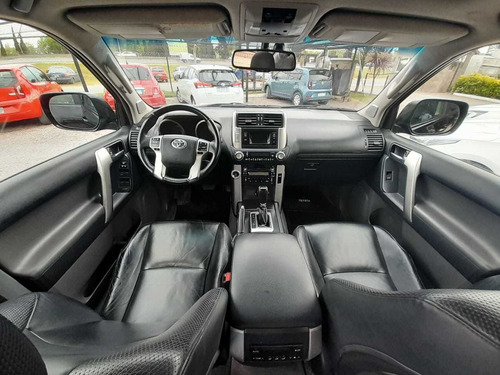 Imagen 9 de 14 de Toyota Land Cruiser Prado 4.0 Aut Vx 2010