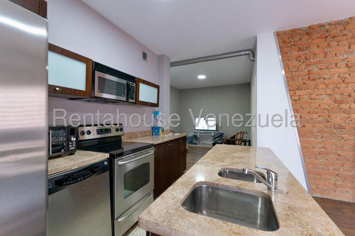 LG Vendo Casa - Terreno Grande En La Urb. Los Naranjos De Las Mercedes, Zonificación Hasta 5 Pisos.