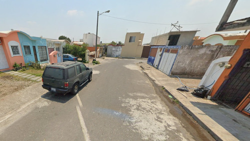 Casa De Recuperación Bancaria, Calle Pino Piñonero, Colonia Geovillas Rincón De Los Pinos, Veracruz, Veracruz. ¡no Creditos!