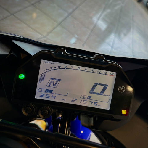 Yamaha R3
