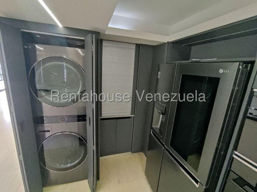 Pent House Duplex Totalmente Remodelado Con Vista Al Avila En El Rosal Mls# 26-56 Francis Zeppieri
