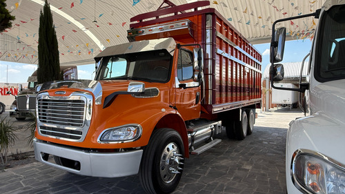 Freightliner M2 2018