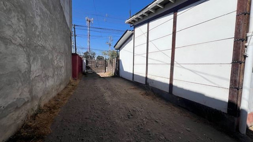 Casa En Venta De 3 Dorm. En Padre Hurtado