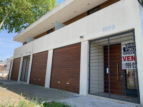 Brazo Oriental Casa Venta 2 Dormitorios Con Garage, Patio, Parrillero.