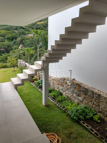 Casa A Venda Em Condominio Fechado Com 4 Quartos No Bairro Corrego Grande Em Florianopolis. - V-81015