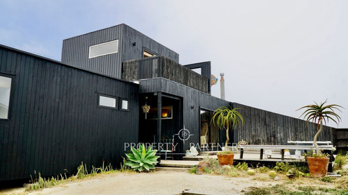 Pichilemu, Casa Familiar A Pasos De La Playa