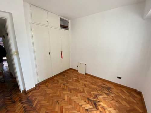 Imagen 7 de 25 de Semipiso 4 Ambientes En Venta, Villa Crespo - Balcón Corrido, A Refaccionar