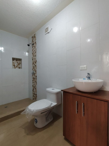 Vendo Casa Nueva Y Por Estrenar En El Sur De Quito