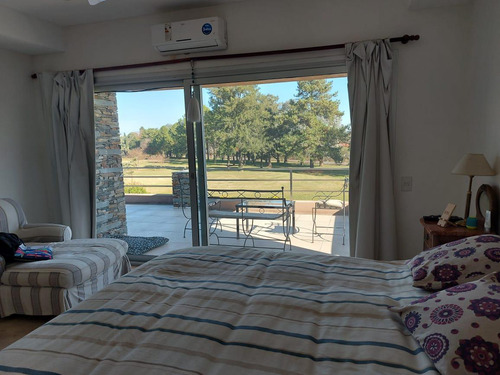 Alquiler Temporario. Casa Sobre El Golf - Golfer's