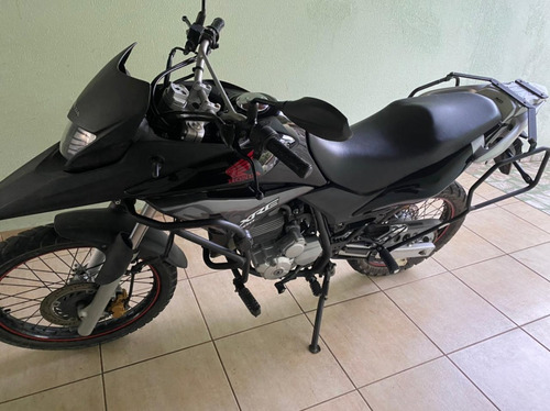 Xre 300 2011