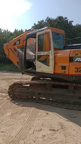Excavadora Caterpillar 320bu Modelo 1999