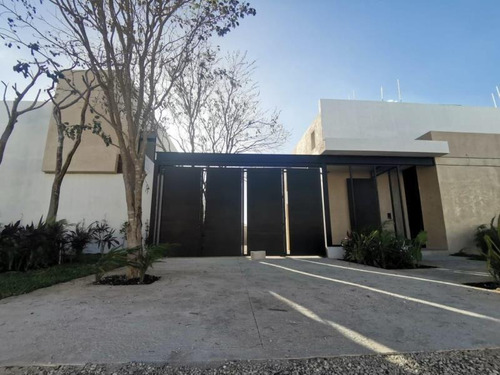 Imagen 10 de 12 de Casa Sola En Renta Temozon Norte
