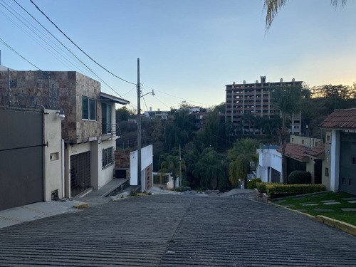 Terreno Urbano En Lomas De Zompantle, Cuernavaca, Morelos - Roq-895-tu