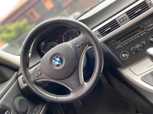 Imagem 7 de 13 de Bmw Serie 3 2011 2.0 Aut. 4p
