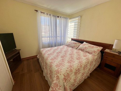 Casa En Condominio De Curauma, De 4 Dormitorios, Valparaiso