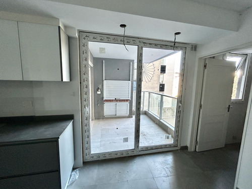 Departamento 4 Ambientes Con Dependencia Y Cochera!! Full Amenities - Flores