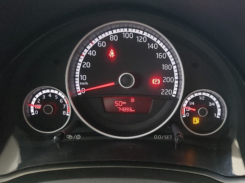 Imagem 7 de 10 de Volkswagen Up 1.0 Tsi Move Up 12v