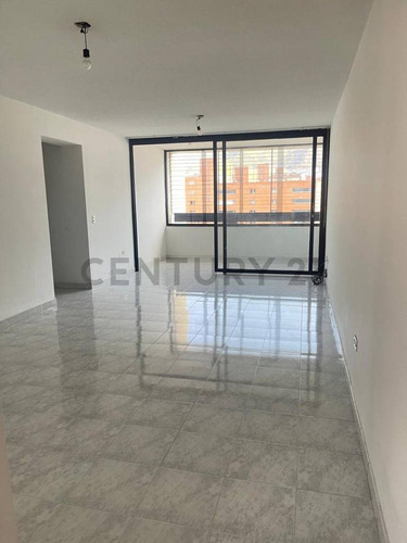 Vendo Apartamento Mariperez Avenida Andres Bello 122m2