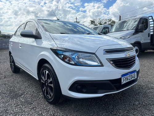 Chevrolet Onix Hatch 1.4 4P FLEX LT