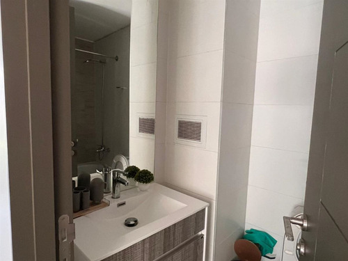 Departamento En Venta De 2 Dorm. En Ñuñoa