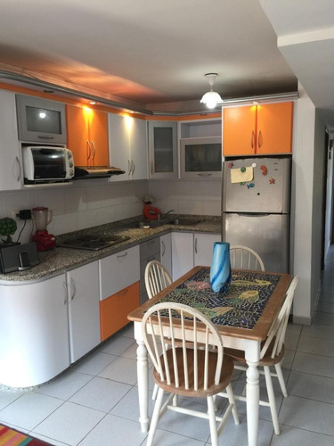 Imagen 4 de 7 de Se Vende Apartamento En Boca De Aroa Falcon
