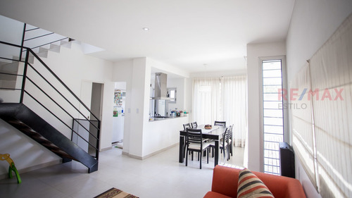 Imagen 4 de 19 de Dúplex En Venta En Gonnet