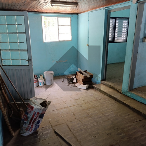 Venta De Casa Calle Sourigues Colon E.r
