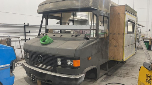 Imagem 4 de 15 de Motorhome Venturacar (semi Pronto)