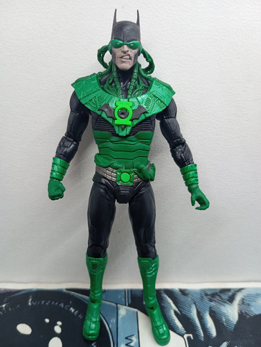 Batman Earth -32 Dc Multiverse Mcfarlane Toys (Usado)