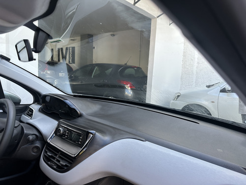 Peugeot 208 1.5 Active