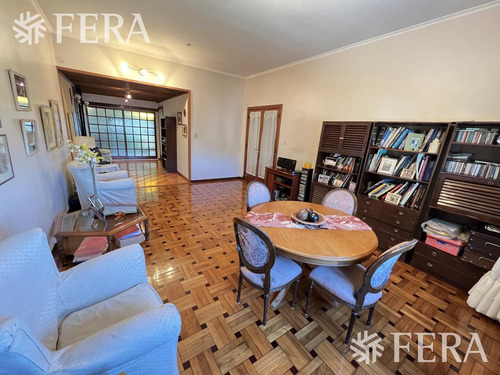 Venta Casa 4 Ambientes Con Local, Cochera, Quincho Y Terraza En Wilde