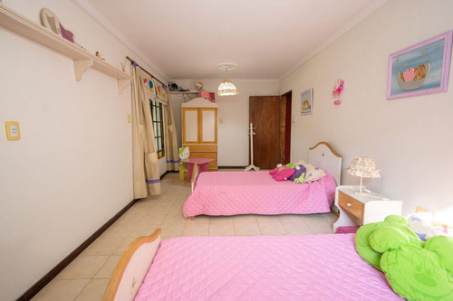 Venta Casa 4 Dormitorios Pileta Y Parque Colastine