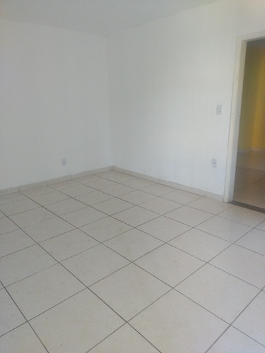 Apt 01 Quarto Parque Alian Sjm