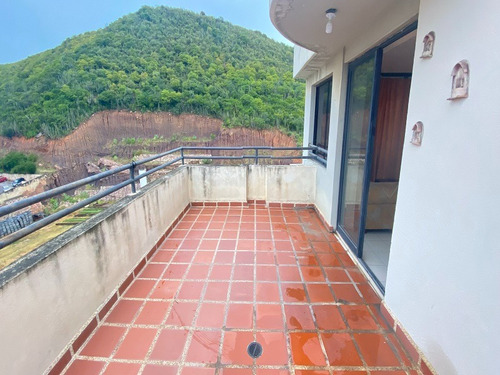 Pent House En Venta Barcelona Colinas Del Neveri Edif Flamingo Suites