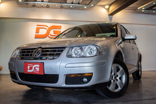Imagen 5 de 14 de Vw Bora 1.9 Tdi Trendline 150.000km 2011 Gris
