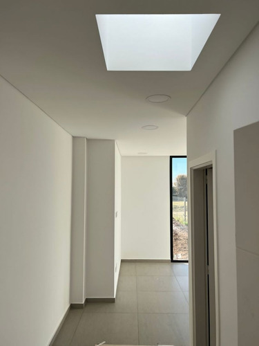 Imagen 10 de 18 de Casa En Venta En San Ramiro - Pilar Del Este