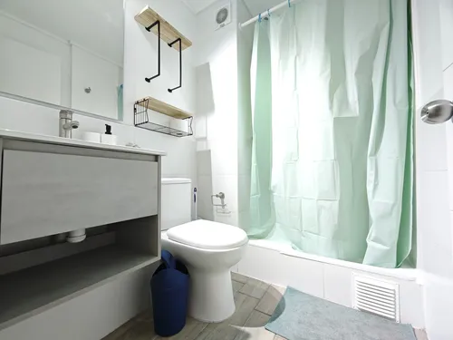 Ref:73597** Arriendo Depto Home Estudio Amoblado, Con Re