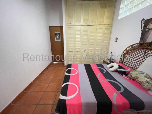 Venta De Casa En Urb El Recreo Cabudare Codigo 2 5 1 2 7 9 9 Mildred, Hermosa Casa Familiar En Venta En Urbanizacion Privada De Cabudare Donde Podrás Disfrutar De Comodidad, Excelente Ubicacion
