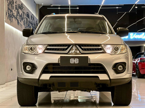Imagem 3 de 14 de Pajero 3.2 Turbo Diesel 4x4 Automatica 2016 97.000km Couro