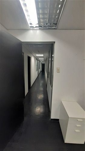 Imagen 15 de 23 de Oficina En Alquiler En El Rosal
