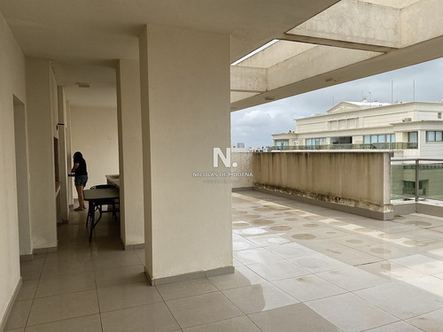 Excelente Duplex En Venta Con Posibilidad De Comprar Toda La Planta 4 Dormitorios, 2 Garajes,- Ref: 2438