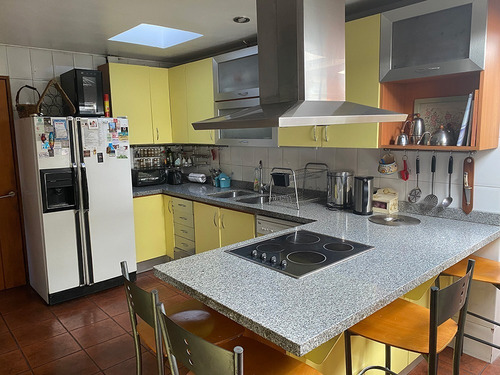Imagen 7 de 30 de Excelente Casa Aislada En Calle Con Acceso Controlado